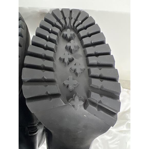 Steve Madden Beso Platform Boots, Size 10 - Picture 14 of 16